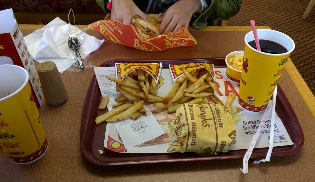 Bojangles Famous Chicken n Biscuits | restaurant | 2800 Clemson Rd, Columbia, SC 29229, USA | 8038653076 OR +1 803-865-3076