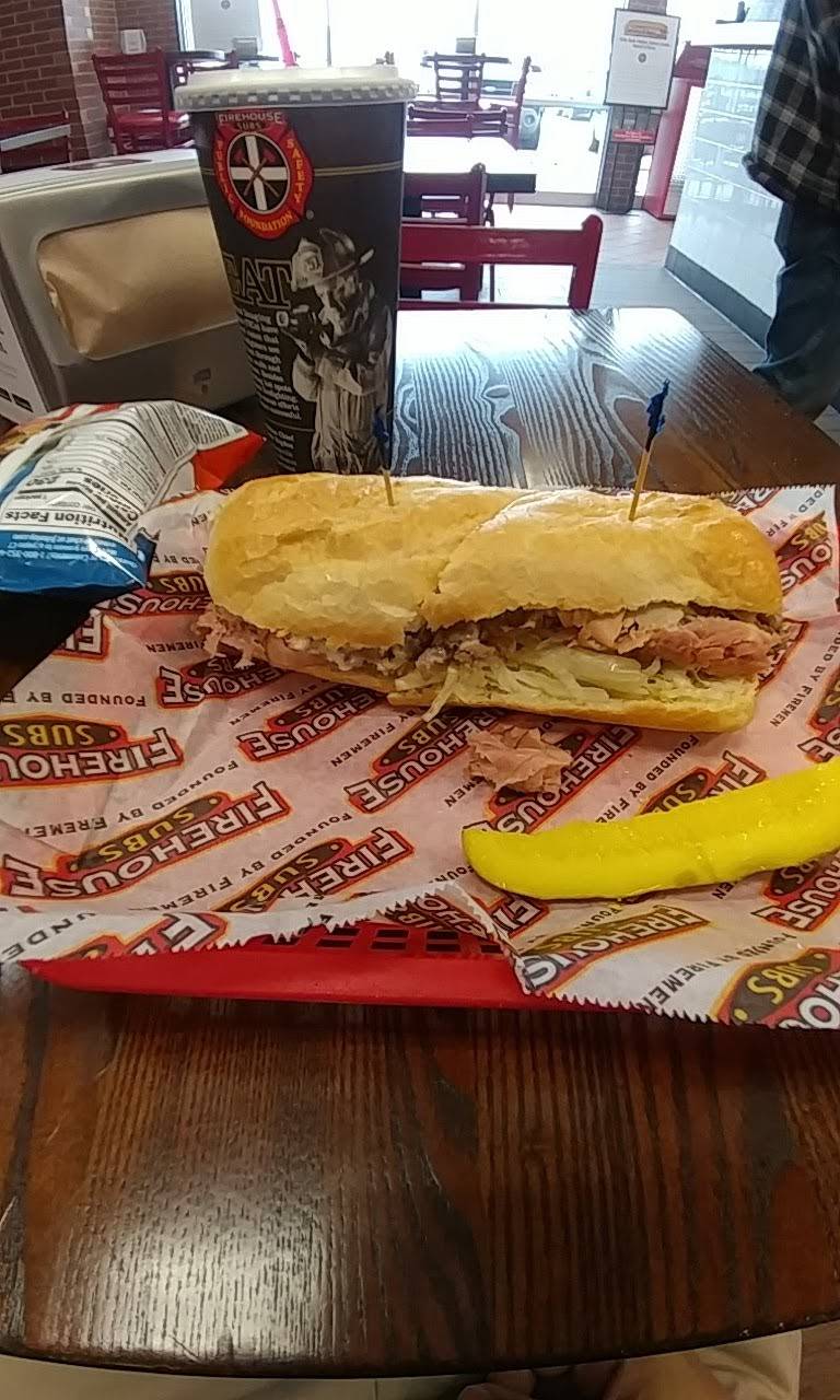 Firehouse Subs Villa Park North | meal delivery | 298 W N Ave, Villa Park, IL 60181, USA | 6302792011 OR +1 630-279-2011