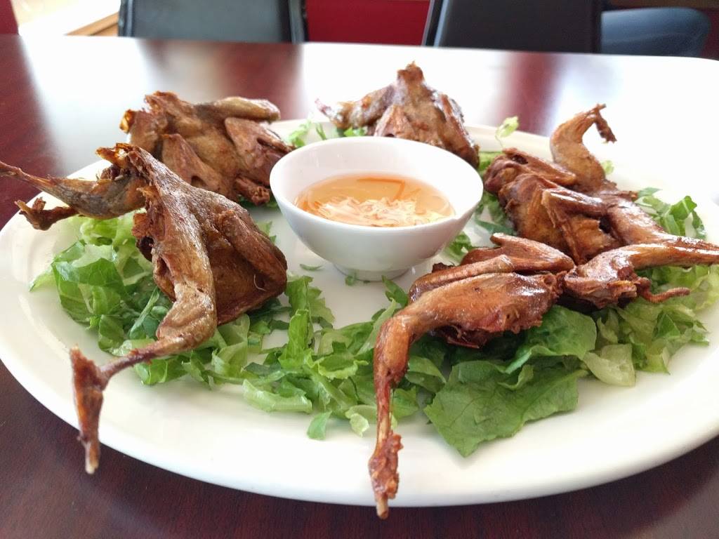 Pho Chau | restaurant | 1014 N Broadway Ave, Rochester, MN 55906, USA | 5072813342 OR +1 507-281-3342