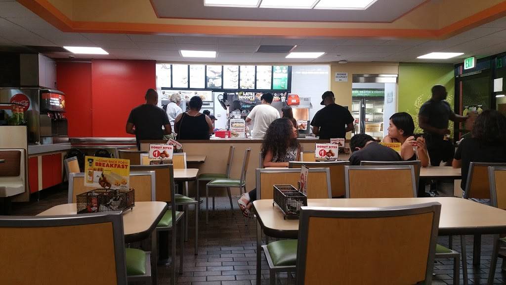 Del Taco | meal takeaway | 3566 E Foothill Blvd, Pasadena, CA 91107, USA | 6267929619 OR +1 626-792-9619