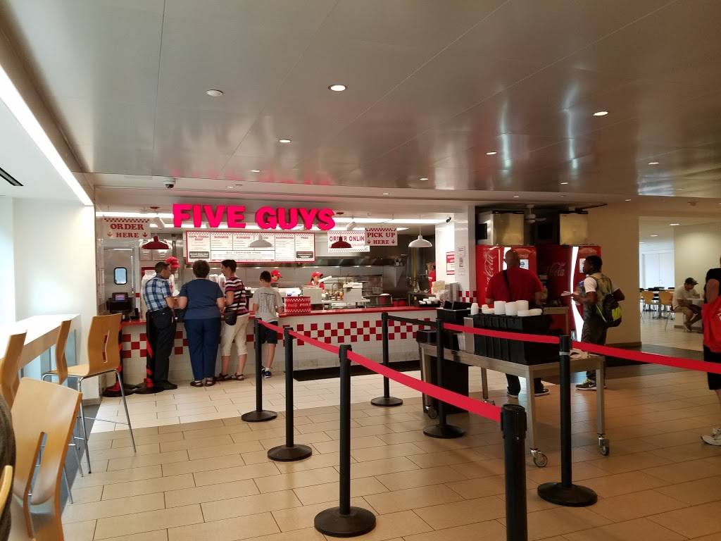Five Guys | meal takeaway | 407 LEnfant Plaza SW, Washington, DC 20024, USA | 2025540299 OR +1 202-554-0299