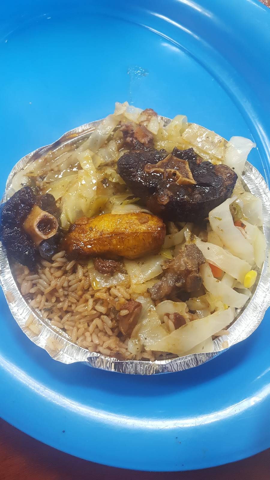 Golden Krust | restaurant | 1848 E New York Ave, Brooklyn, NY 11207, USA | 7189227520 OR +1 718-922-7520