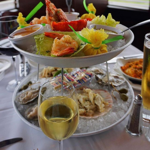 Desi Vega’s Seafood and Prime Steaks | restaurant | 111 Veterans Blvd #150, Metairie, LA 70005, USA | 5042932490 OR +1 504-293-2490