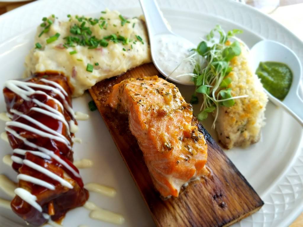 Salt Rock Grill | restaurant | 19325 Gulf Blvd, Indian Shores, FL 33785, USA | 7275937625 OR +1 727-593-7625