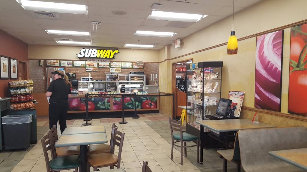 Subway | restaurant | 2031 W Ryan Rd, Oak Creek, WI 53154, USA | 4147612175 OR +1 414-761-2175