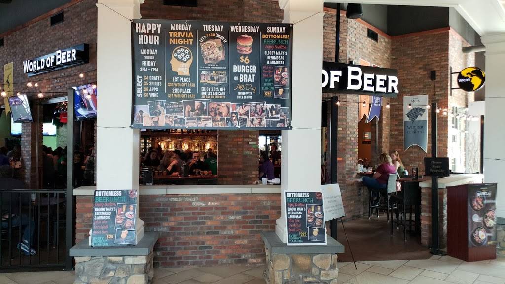 World of Beer | restaurant | 306 Hiawatha Blvd W, Syracuse, NY 13204, USA | 3154222330 OR +1 315-422-2330