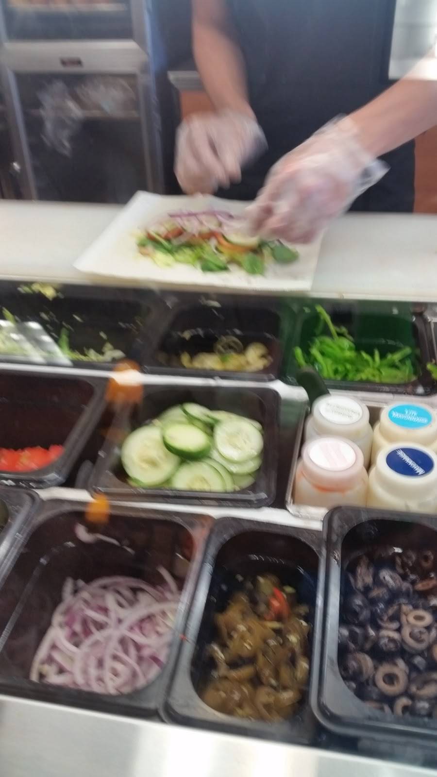 Subway | restaurant | 2243 S Ridgewood Ave, South Daytona, FL 32119, USA | 3867617563 OR +1 386-761-7563