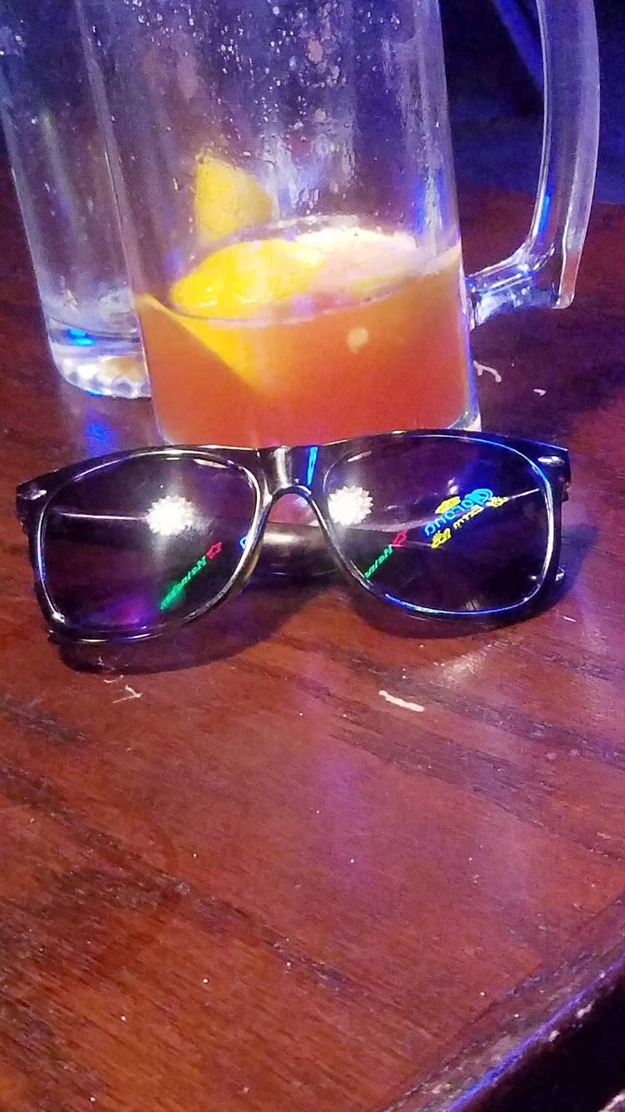 Red Wave Inn | restaurant | 2375 E Shaw Ave, Fresno, CA 93710, USA | 5592288446 OR +1 559-228-8446