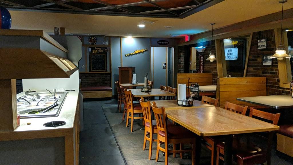 Pizza Hut | meal delivery | 407 N Main St, Lansing, KS 66043, USA | 9137273232 OR +1 913-727-3232