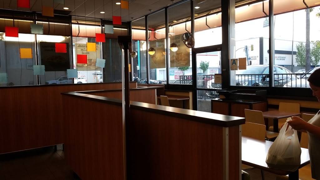 El Pollo Loco | restaurant | 6560 Van Nuys Blvd, Van Nuys, CA 91401, USA | 8187862516 OR +1 818-786-2516