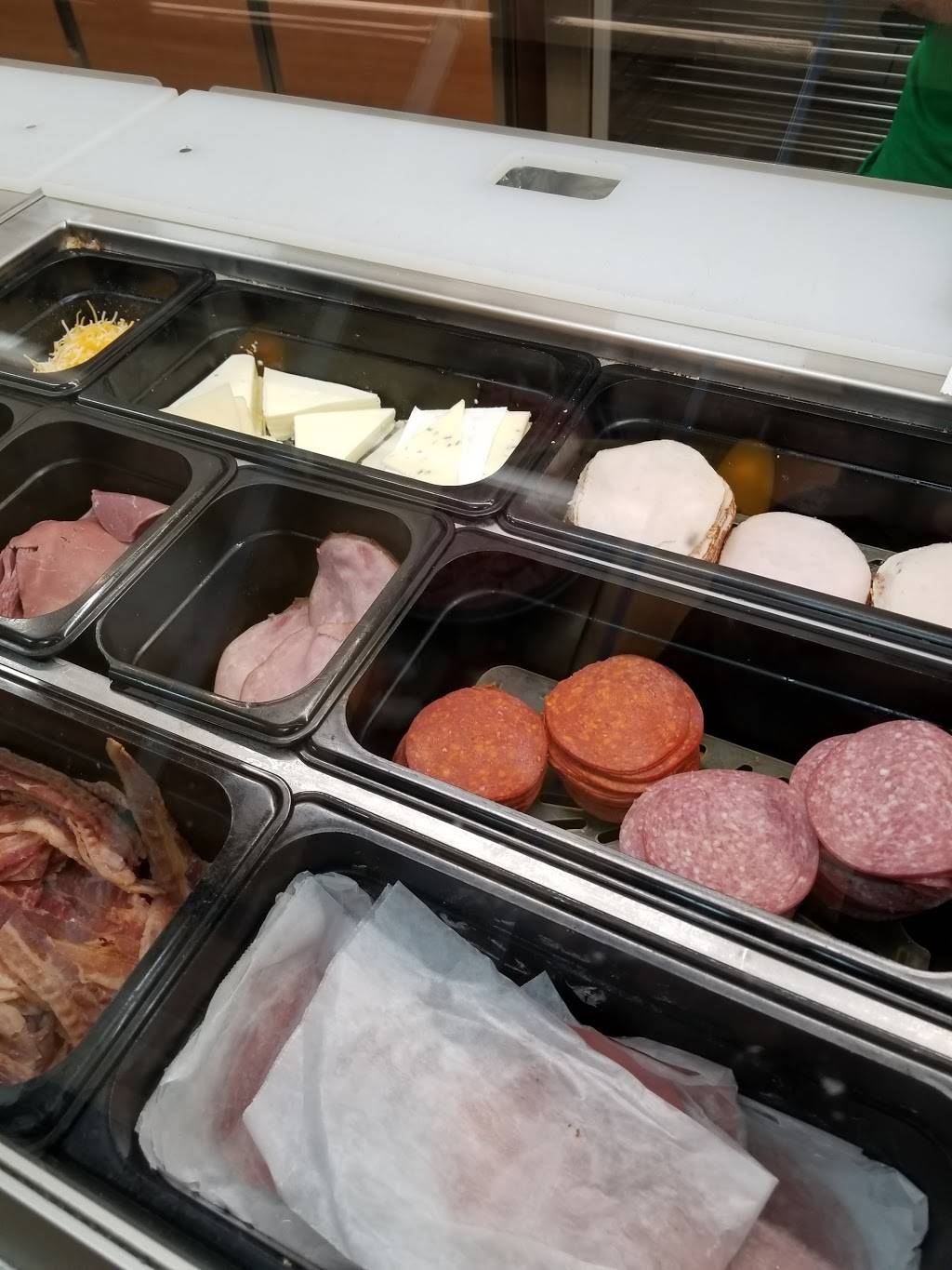 Subway Restaurants | restaurant | 6920 S Ashland Ave Unit D, Chicago, IL 60636, USA | 7737763540 OR +1 773-776-3540