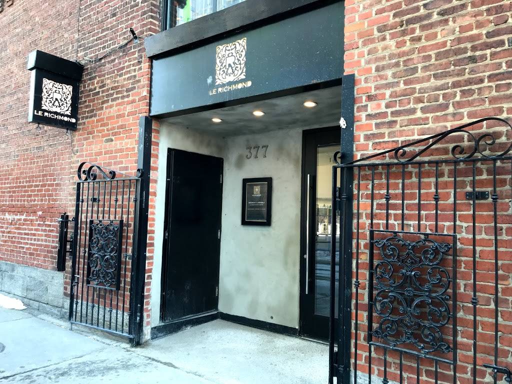 Restaurant Le Richmond | restaurant | 377 Rue Richmond, Montréal, QC H3J 1T9, Canada | 5145088749 OR +1 514-508-8749