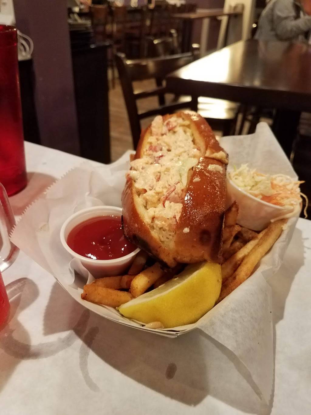 Shaking Crab | restaurant | 18 Cottage Ave, Quincy, MA 02169, USA | 6174811353 OR +1 617-481-1353