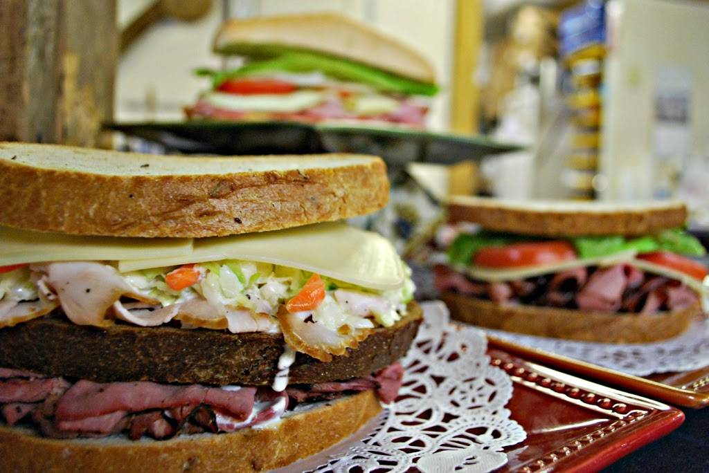 Throx Brew Market & Grille | restaurant | 1518 Martinsburg Pike Building A, Winchester, VA 22603, USA | 5407735824 OR +1 540-773-5824