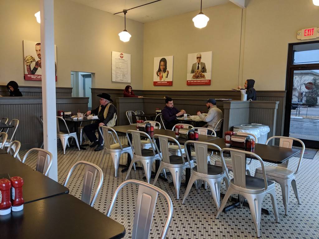 Tuckers Onion Burgers | restaurant | 324 NW 23rd St, Oklahoma City, OK 73118, USA | 4056092333 OR +1 405-609-2333