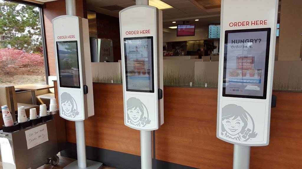 Wendys | restaurant | 20 Dewey St Building 1019, Bremerton, WA 98314, USA | 3603730195 OR +1 360-373-0195