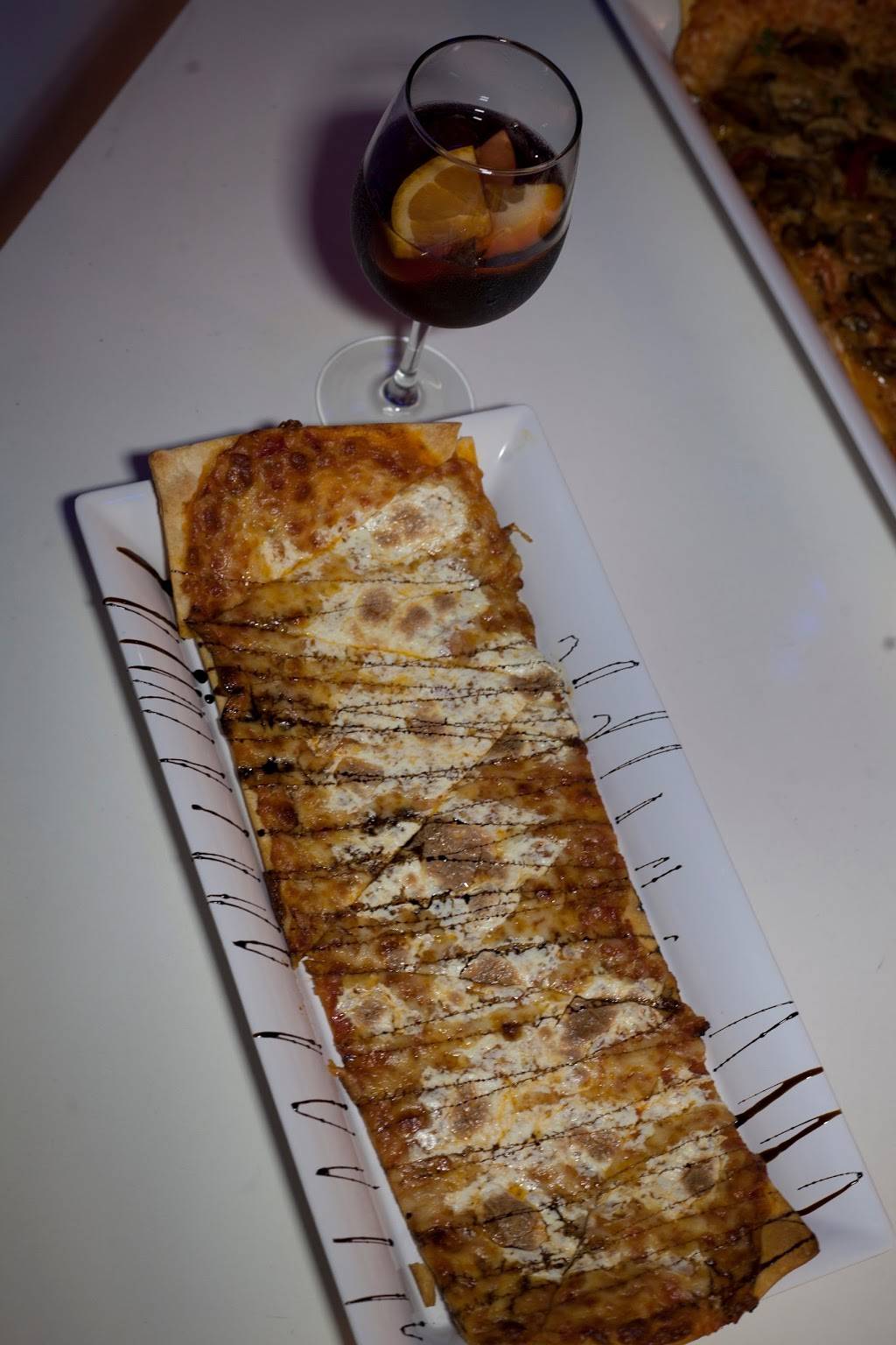 Mir Tapas Lounge | restaurant | 102 Essex St, Lawrence, MA 01840, USA | 9788801943 OR +1 978-880-1943