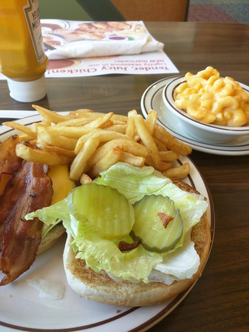 Frischs Big Boy | restaurant | 7908 Dream St, Florence, KY 41042, USA | 8593715122 OR +1 859-371-5122