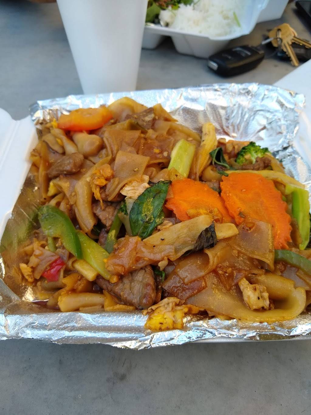 Tasty Food To Go - Thai & Lao | restaurant | 2015 E 10th St, Long Beach, CA 90804, USA | 5625999756 OR +1 562-599-9756