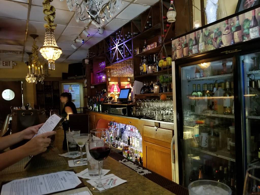 Vincents Italian Cuisine | restaurant | 7839 St Charles Ave, New Orleans, LA 70118, USA | 5048669313 OR +1 504-866-9313