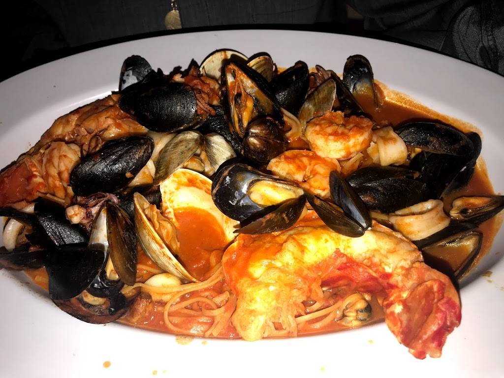 Robkes Country Inn | restaurant | 427 Fort Salonga Rd, Northport, NY 11768, USA | 6317549663 OR +1 631-754-9663