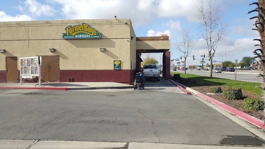 Farmer Boys | restaurant | 145 Ramona Expy, Perris, CA 92571, USA | 9516578250 OR +1 951-657-8250