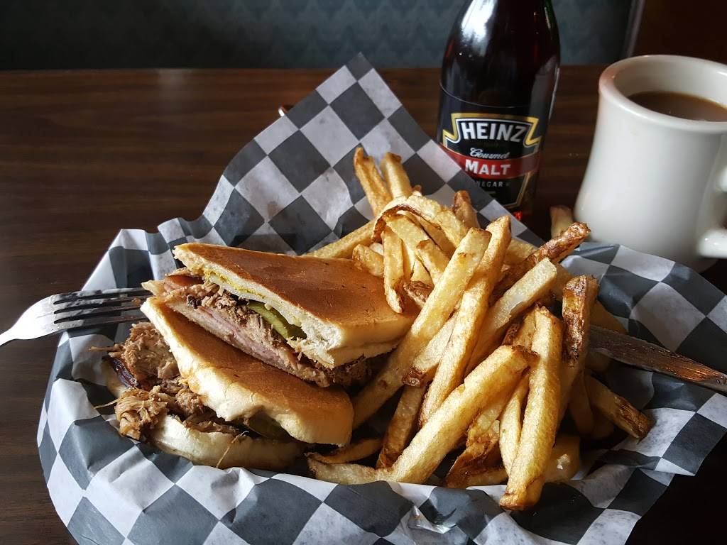 Guide House Grill | restaurant | 19112 Keep Tryst Rd, Knoxville, MD 21758, USA | 3016553663 OR +1 301-655-3663