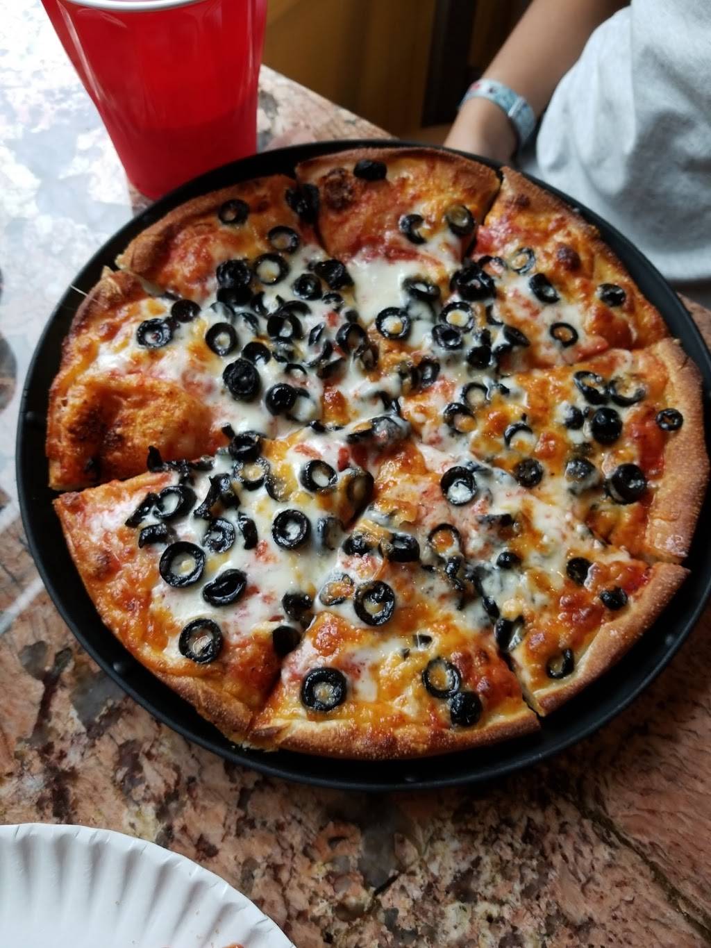 Mama Leones | meal takeaway | 266 Bellevue Ave, Newport, RI 02840, USA | 4018477272 OR +1 401-847-7272