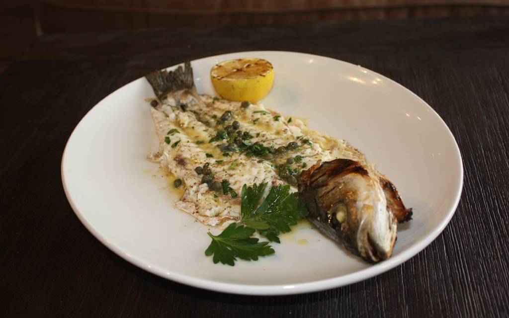 Estia Taverna | restaurant | 222 N Radnor Chester Rd, Wayne, PA 19087, USA | 4845817124 OR +1 484-581-7124