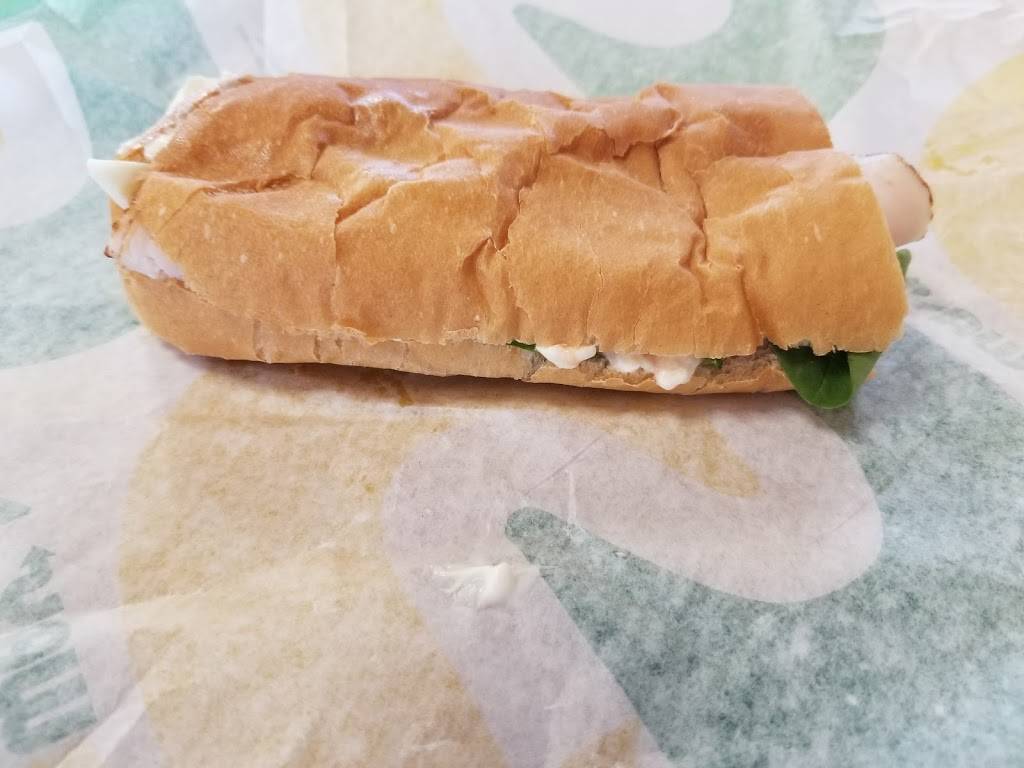 Subway | restaurant | 111 George King Blvd, Cape Canaveral, FL 32920, USA | 3217840727 OR +1 321-784-0727