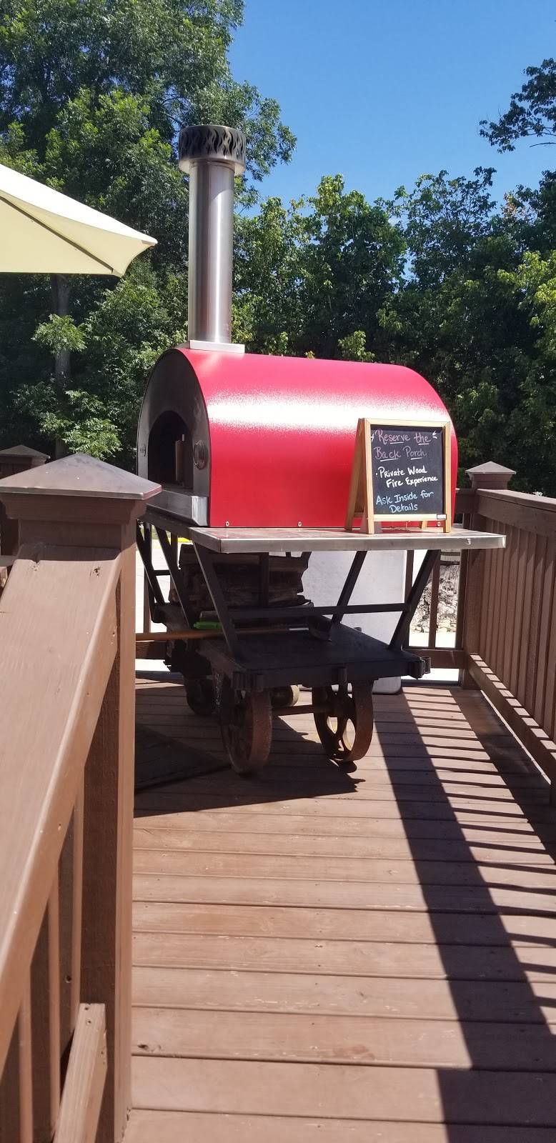 Dominics Truck & Dine | restaurant | 340 Gilmer Ferry Rd, Ball Ground, GA 30107, USA | 6784543463 OR +1 678-454-3463