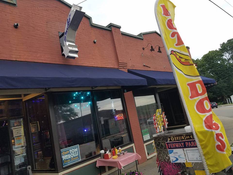 Johnny Hot Dogs | meal takeaway | 256 Main St, Sturbridge, MA 01566, USA | 5082025441 OR +1 508-202-5441