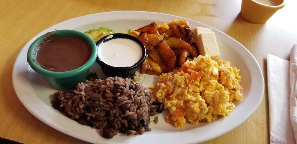 La Cocina De Mi Tierra At District Heights | restaurant | 1950 County Rd, District Heights, MD 20747, USA | 2408387750 OR +1 240-838-7750