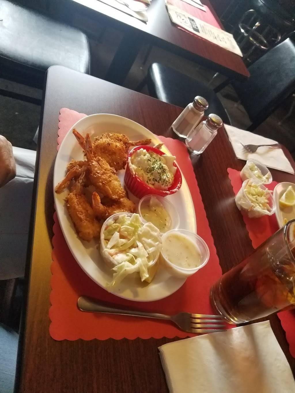 68 Street Pub | restaurant | 6800 W Layton Ave, Milwaukee, WI 53220, USA | 4142829944 OR +1 414-282-9944