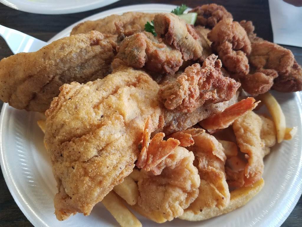 Bayseas Catfish House | restaurant | 13954 Nacogdoches Rd, San Antonio, TX 78217, USA | 2103145219 OR +1 210-314-5219