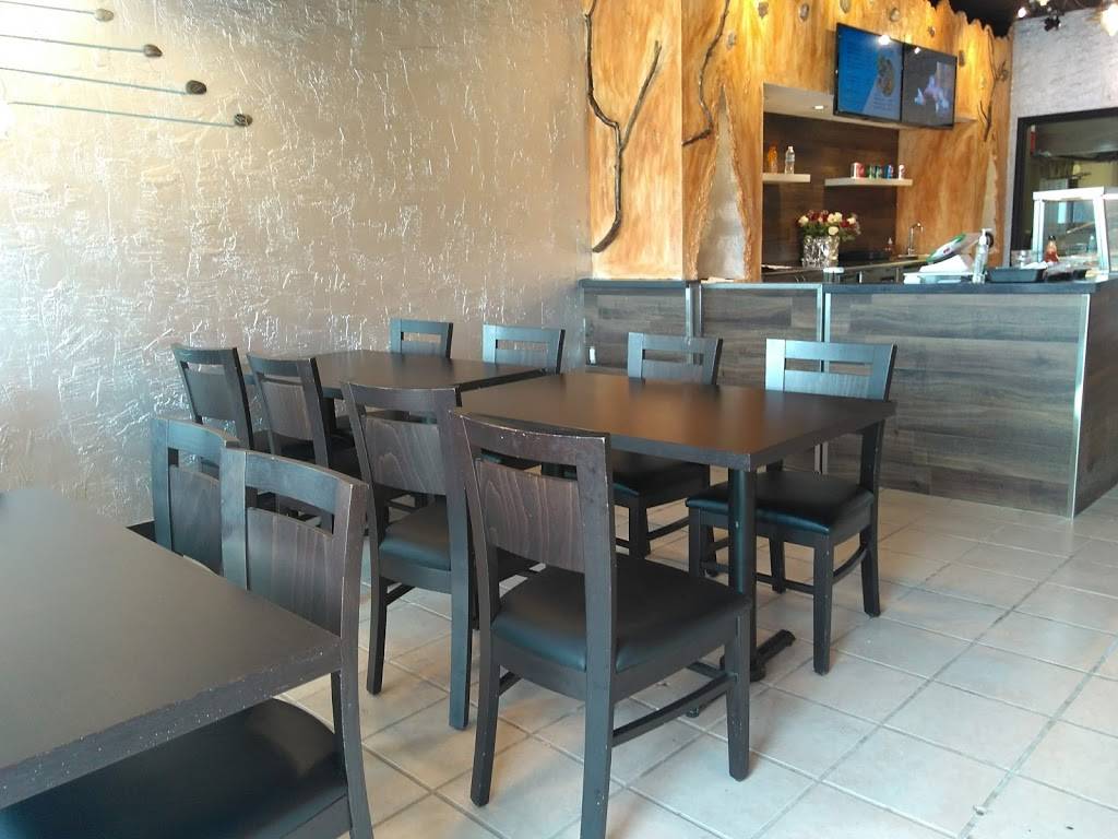 Yummy Souvlaki | restaurant | 200 Simcoe Ave, Keswick, ON L4P 2H7, Canada | 9059891515 OR +1 905-989-1515