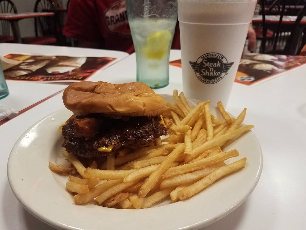 Steak n Shake | restaurant | 7510 W 63rd St, Overland Park, KS 66202, USA | 9132621800 OR +1 913-262-1800