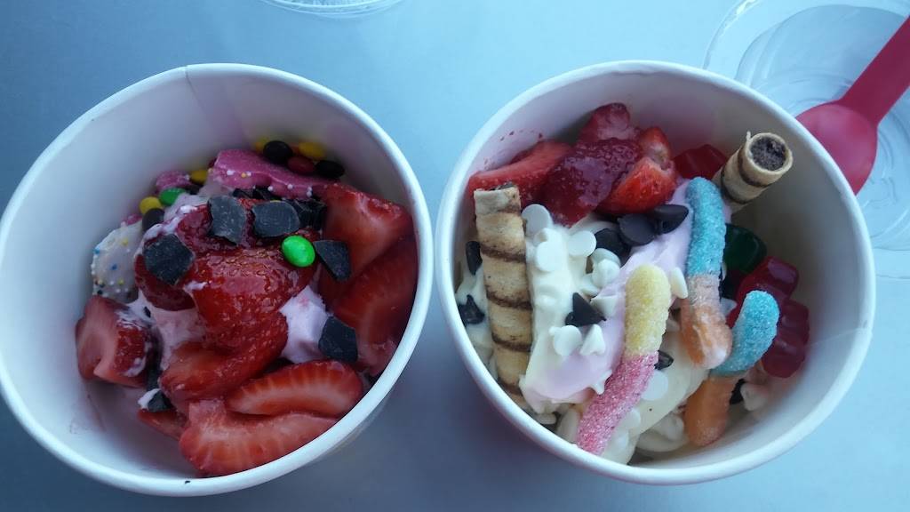 Panda Express | restaurant | 9755 Chapman Ave A, Garden Grove, CA 92843, USA | 7145300080 OR +1 714-530-0080