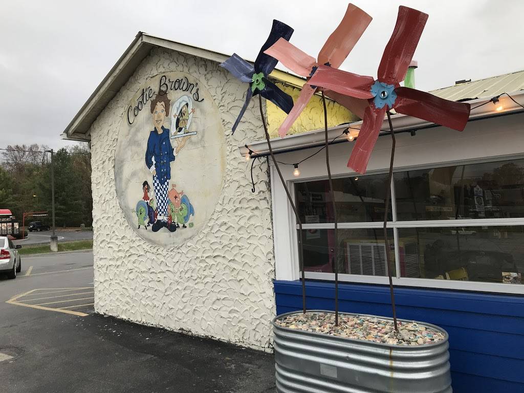 Cootie Browns | restaurant | 2715 N Roan St, Johnson City, TN 37601, USA | 4232834723 OR +1 423-283-4723