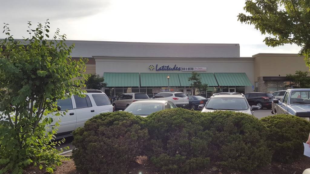 Latitudes Bar & Bistro | restaurant | 7454 Beechmont Ave, Cincinnati, OH 45255, USA | 5138279146 OR +1 513-827-9146