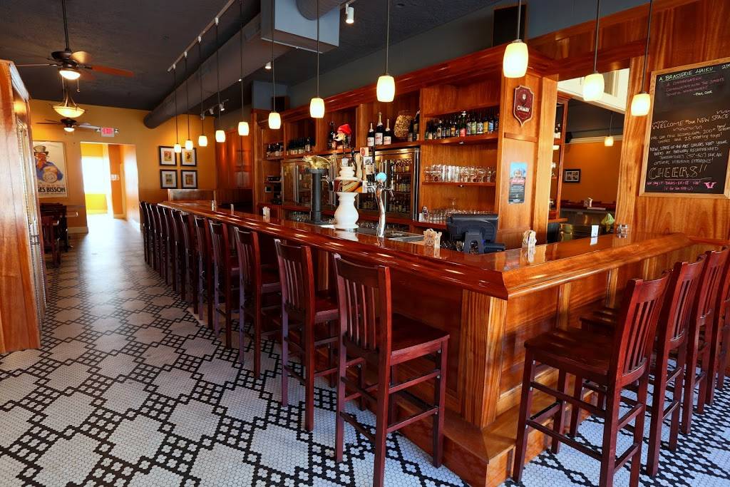 Brasserie V | restaurant | 1923 Monroe St, Madison, WI 53711, USA | 6082558500 OR +1 608-255-8500