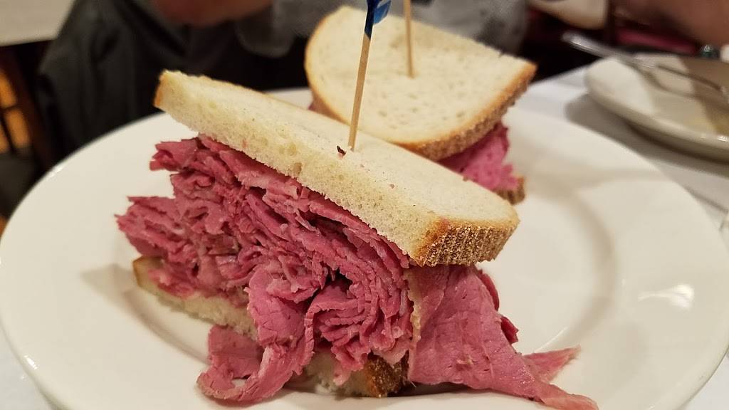Pastrami King | meal delivery | 196 Merrick Rd, Merrick, NY 11566, USA | 5163774300 OR +1 516-377-4300