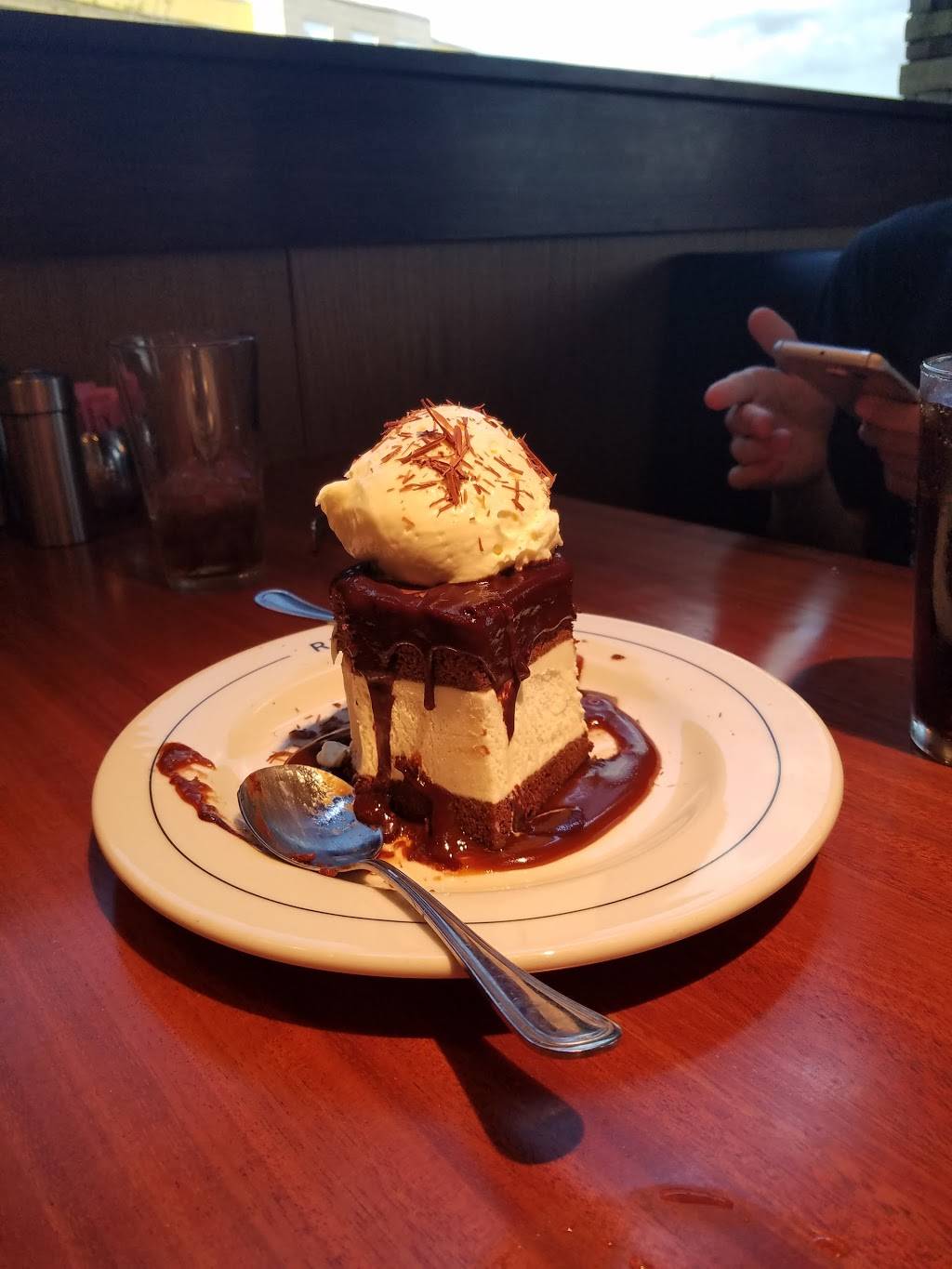 Redrock Canyon Grill | restaurant | 13505 Metcalf Ave, Overland Park, KS 66223, USA | 9132390202 OR +1 913-239-0202