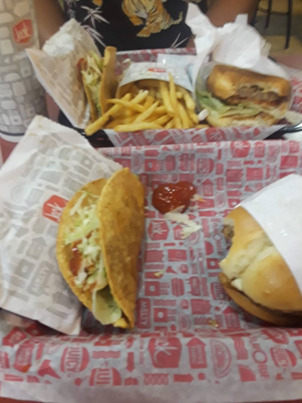 Jack in the Box | restaurant | 8497 S Sam Houston Pkwy E, Houston, TX 77075, USA | 7139879111 OR +1 713-987-9111