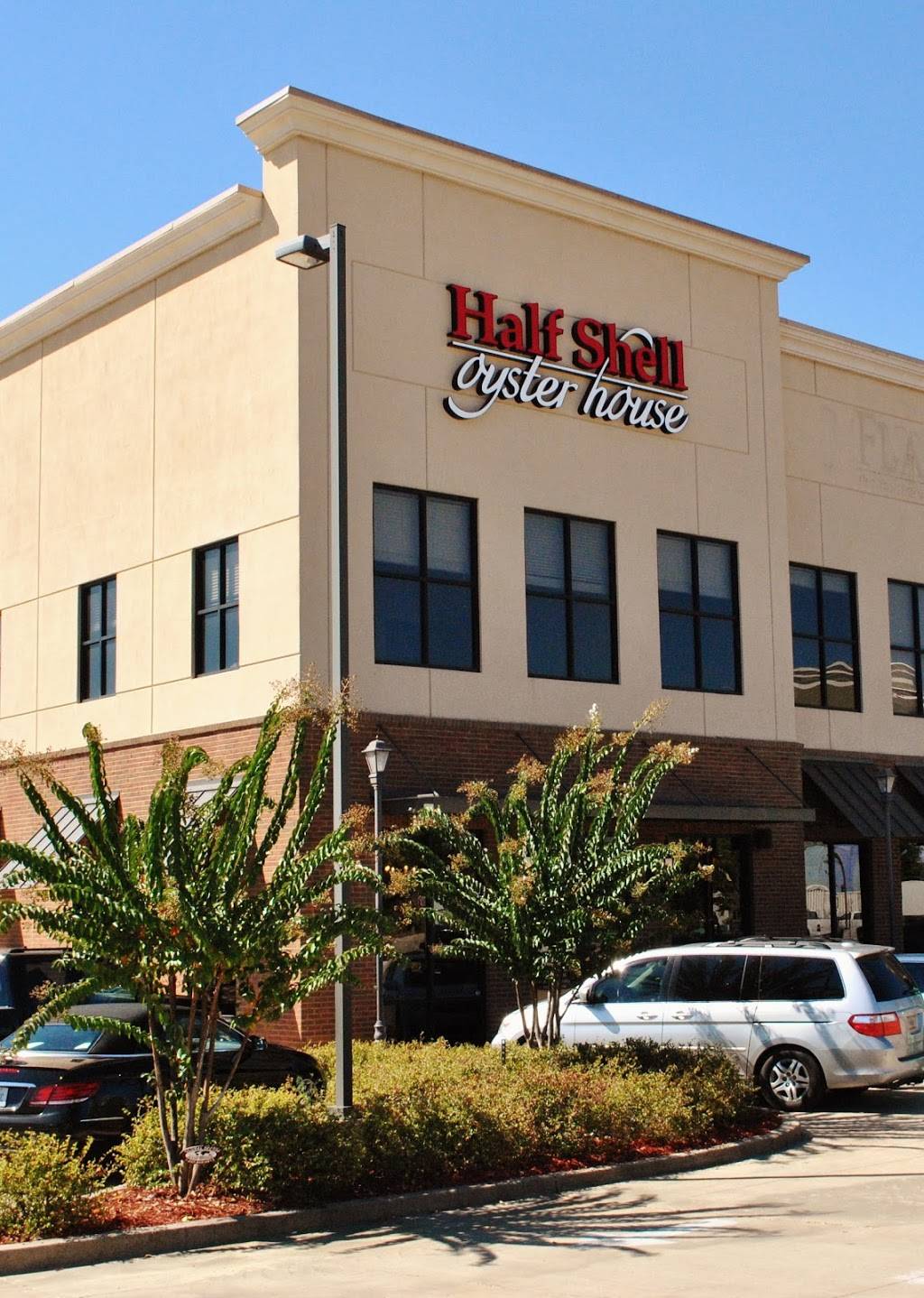 Half Shell Oyster House | restaurant | 115 Laurel Park Cove Suite 105, Flowood, MS 39232, USA | 7692577586 OR +1 769-257-7586
