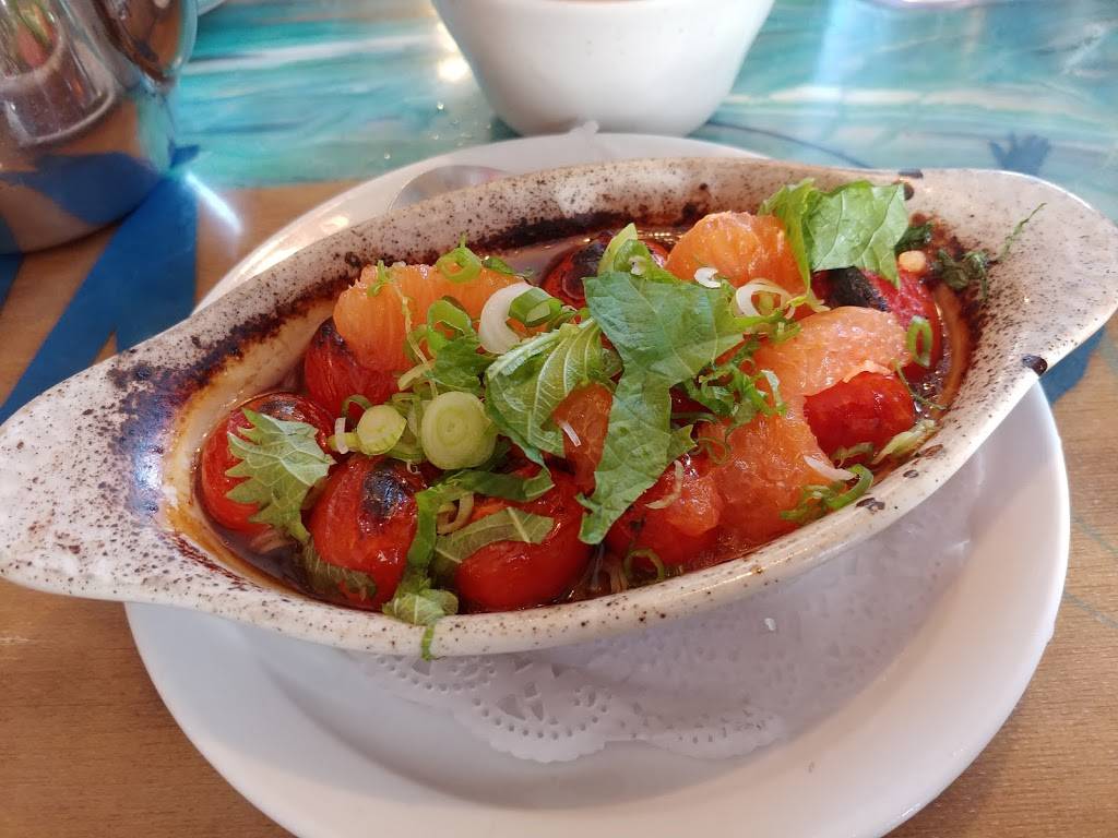 242 Cafe Fusion Sushi | restaurant | 242 N Coast Hwy, Laguna Beach, CA 92651, USA | 9494942444 OR +1 949-494-2444