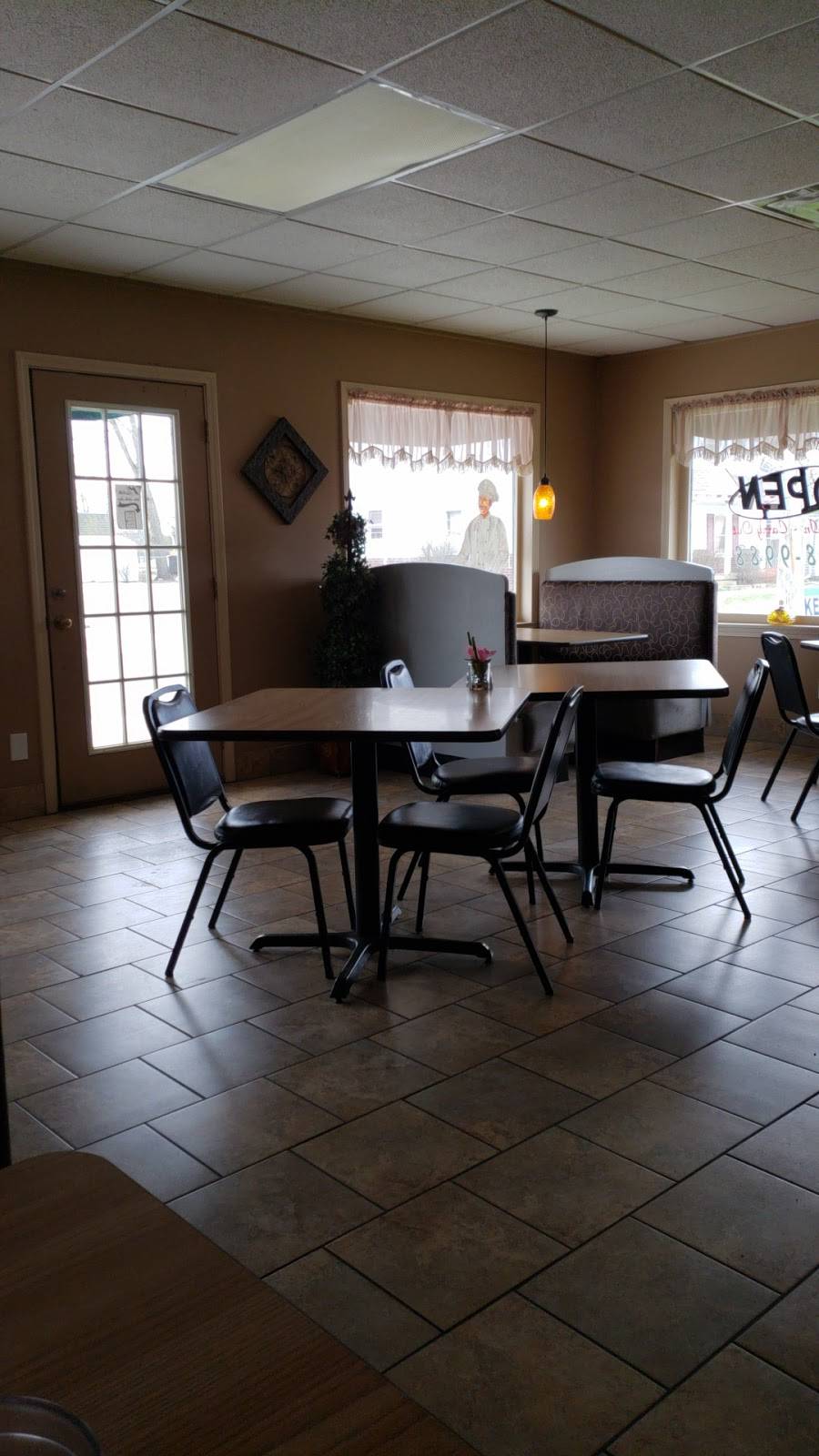 Small Town Pizza & Sub Co. | meal delivery | 106 W Pearl St, Trafalgar, IN 46181, USA | 3178789988 OR +1 317-878-9988