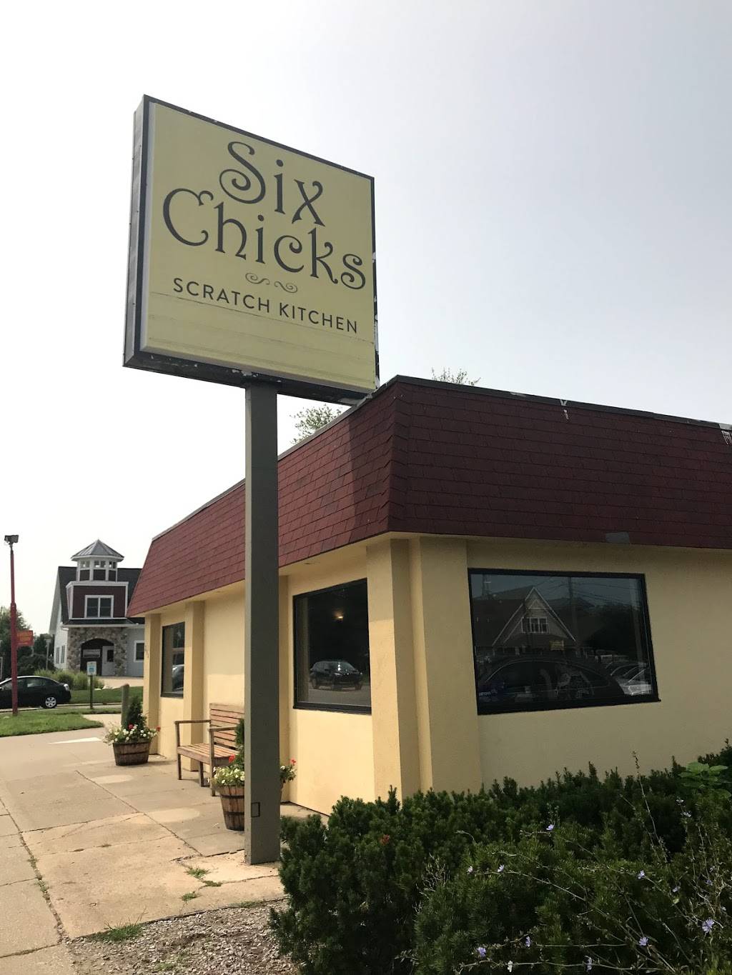 Six Chicks Scratch Kitchen | restaurant | 364 Broadway St, South Haven, MI 49090, USA | 2696377727 OR +1 269-637-7727