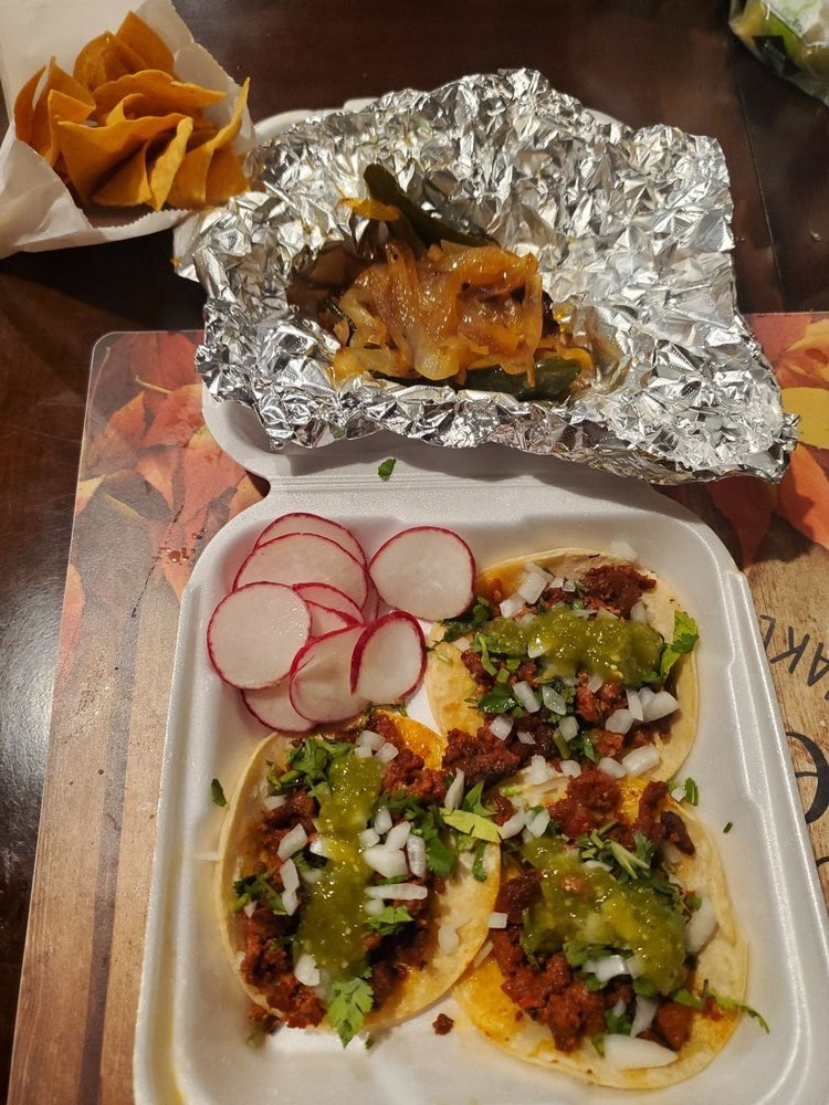 Taqueria Oaxaca | restaurant | 416 W 6th St, Corona, CA 92882, USA | 9514331924 OR +1 951-433-1924