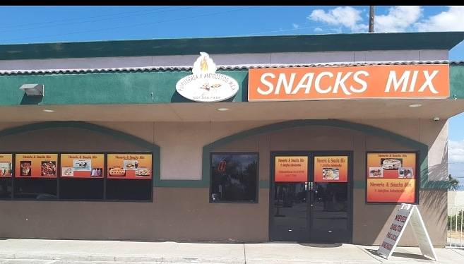 Neveria & snack mix | restaurant | 228 White Ln, Bakersfield, CA 93307, USA | 6613147438 OR +1 661-314-7438